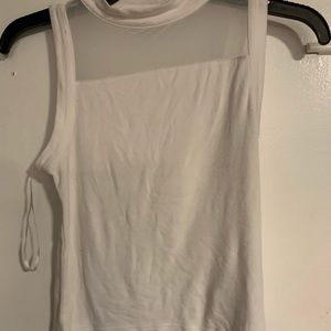 Guess cropped sleeveless shirt size S